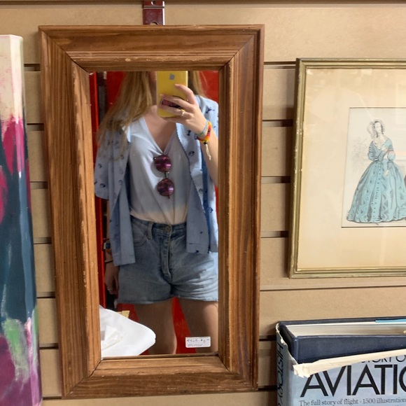 Meet your Posher, Caroline - Picture 1 of 1